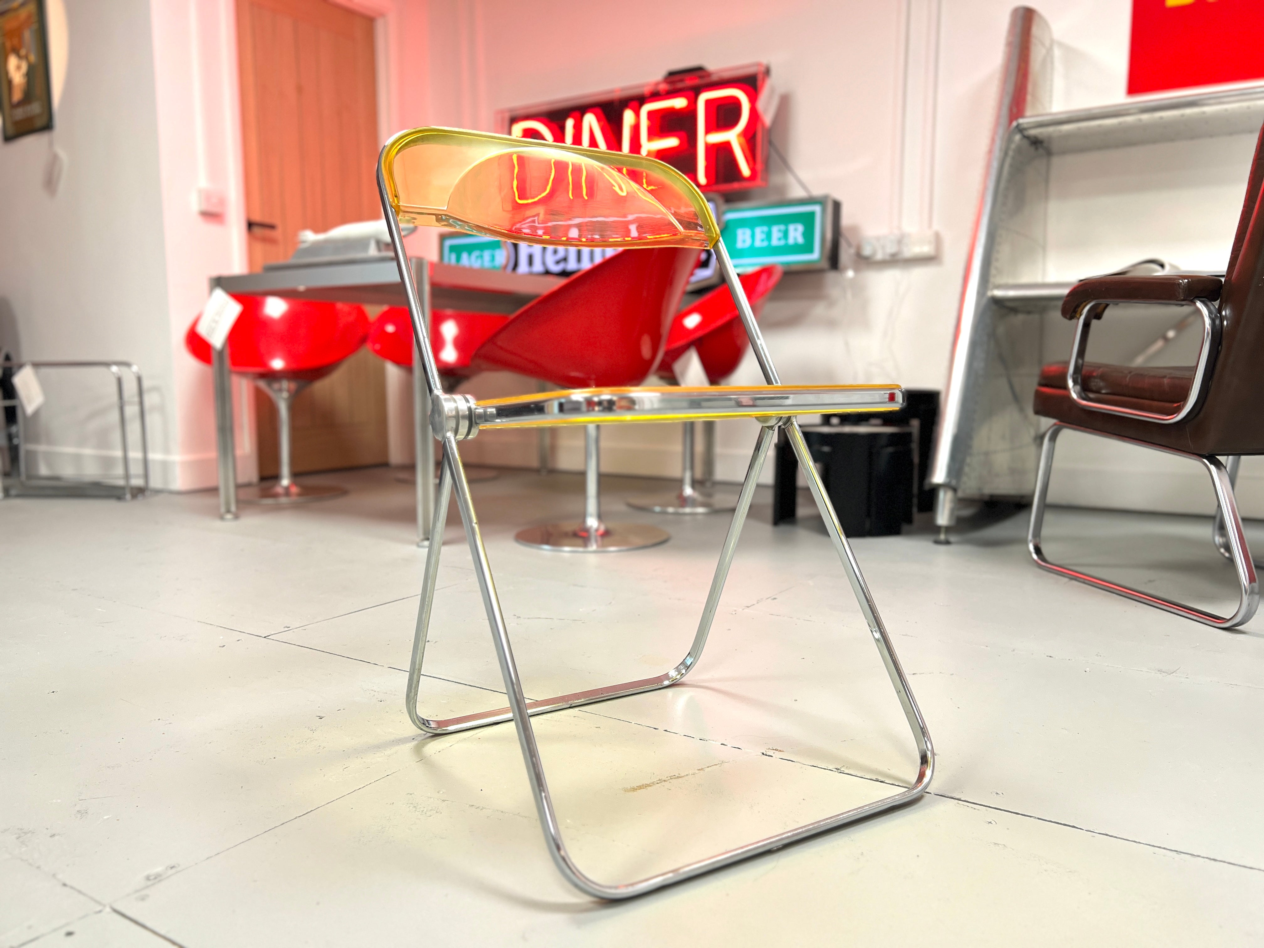 Giancarlo Piretti for Castelli, Plia Folding Chair – Hus & Home