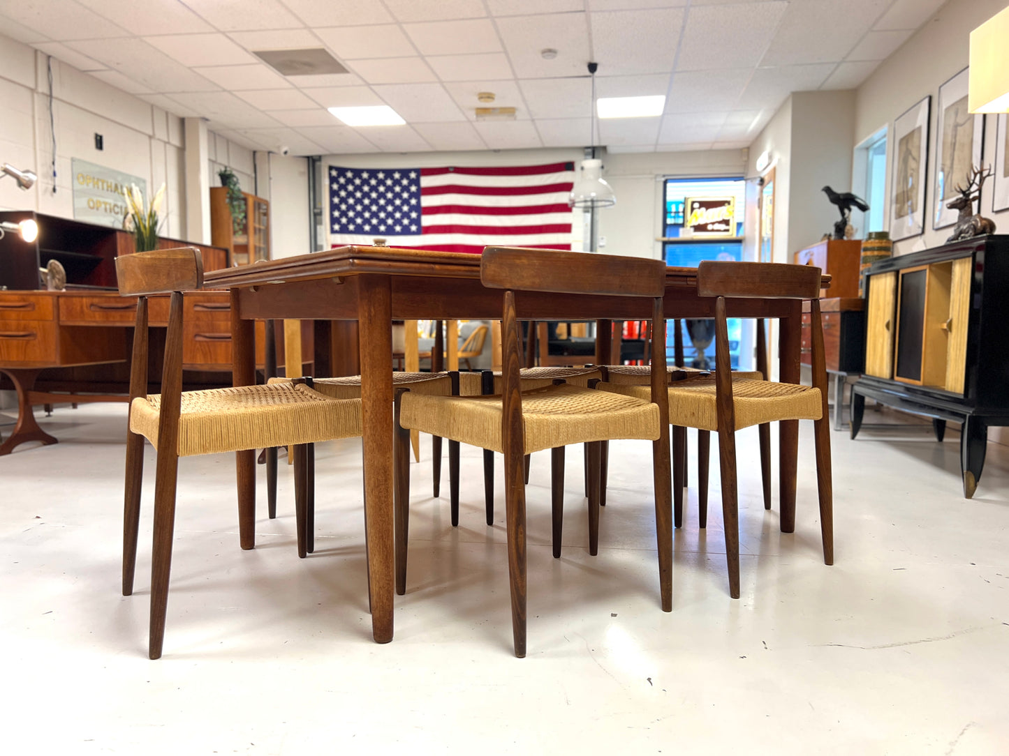 Poul Hundevard, Danish Teak Extending Dining Table