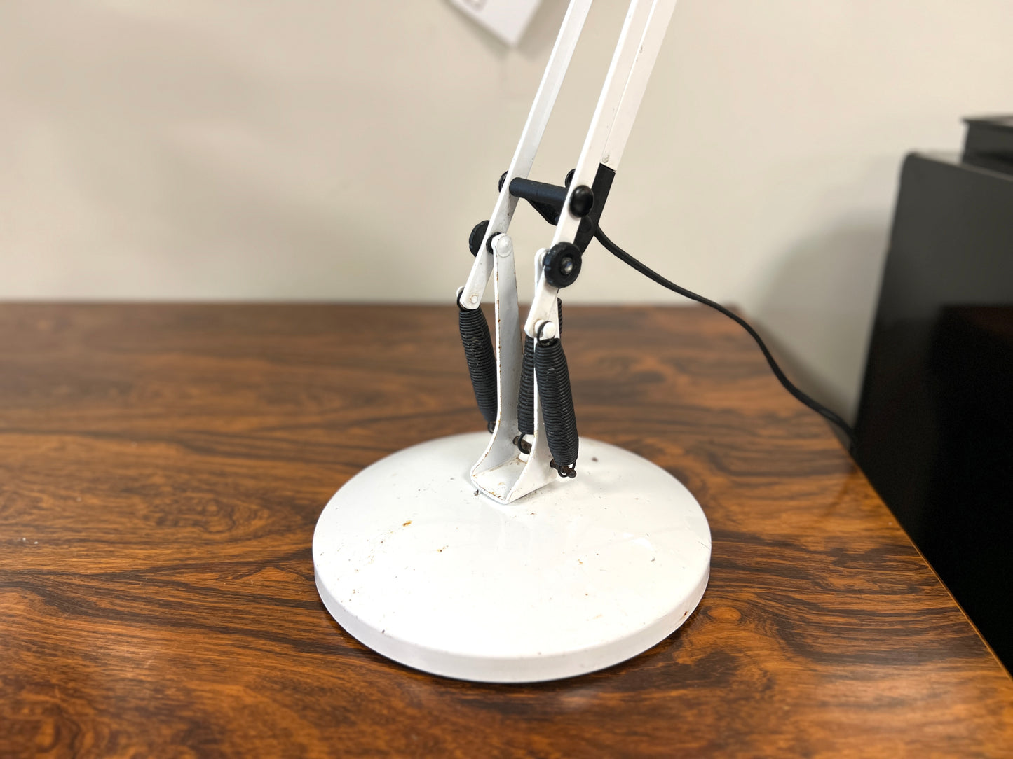 Anglepoise Model 90, White Mid-Century Adjustable Desk Lamp