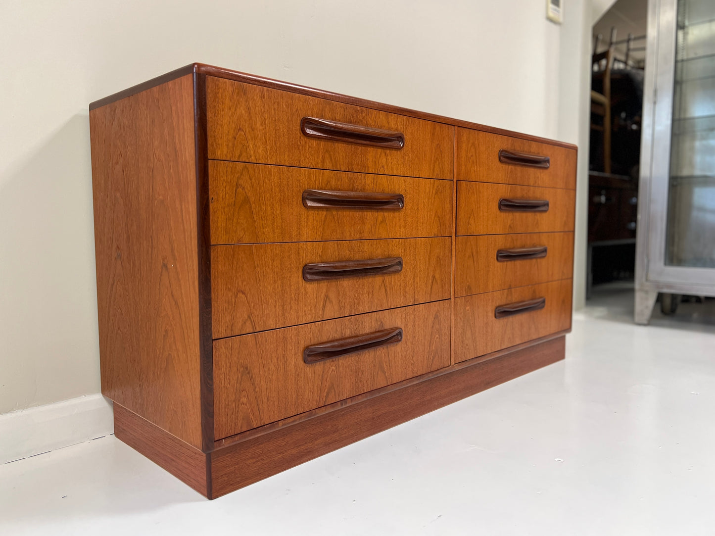 G Plan Fresco, Mid Century Bank Of 8 Drawers / Chest Of Drawers