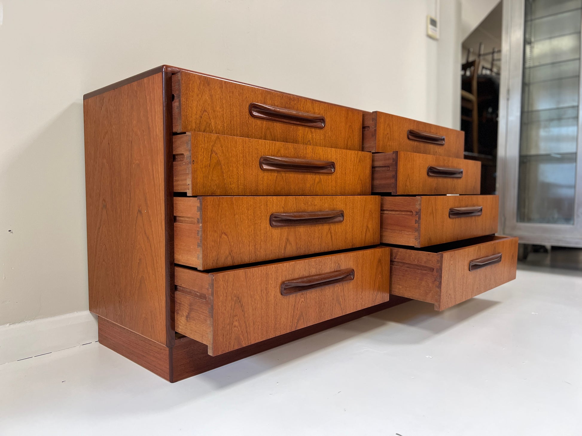 G Plan Fresco, Mid Century Bank Of 8 Drawers / Chest Of Drawers