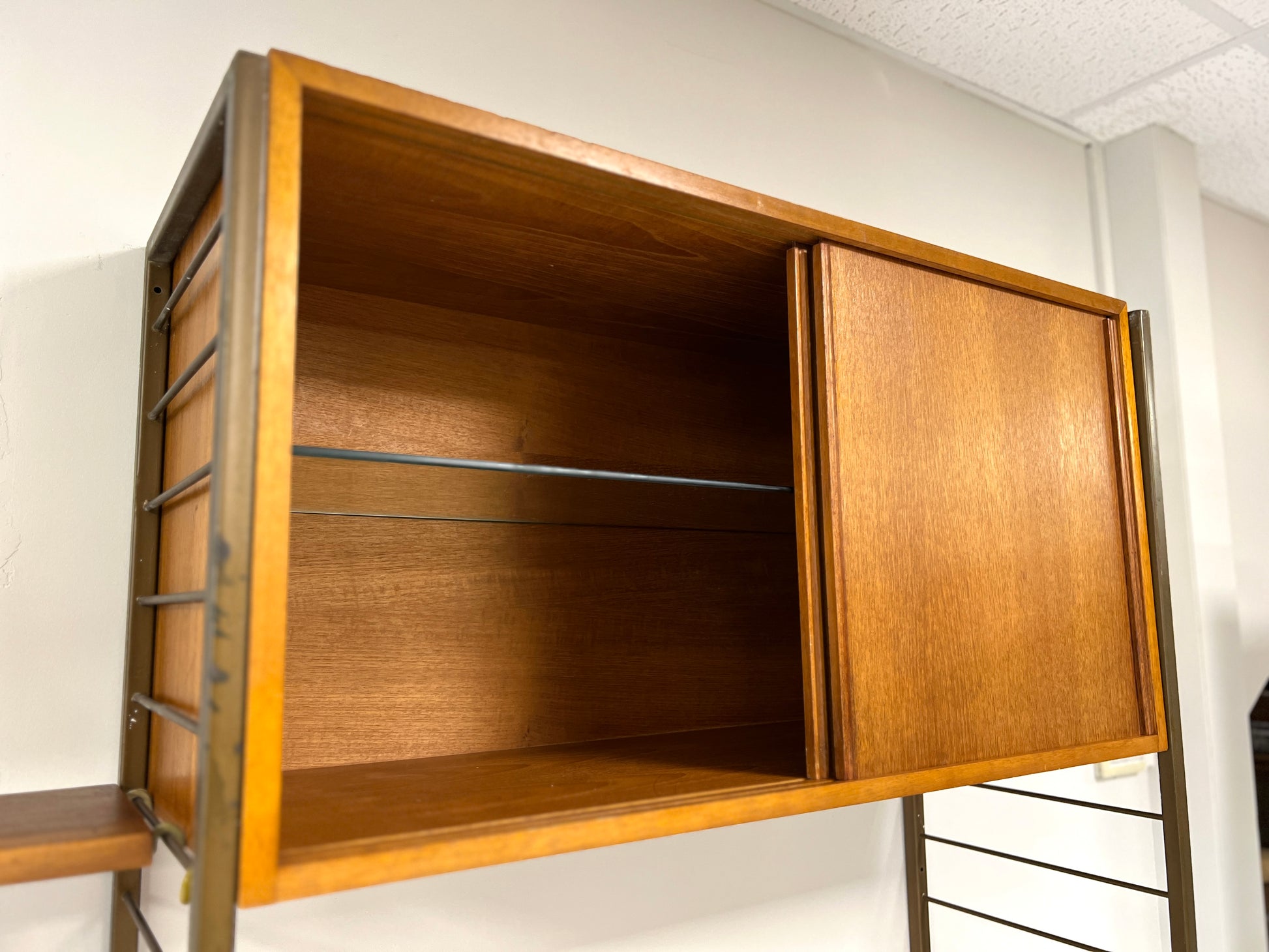 Ladderax, Mid Century Modular Shelving System