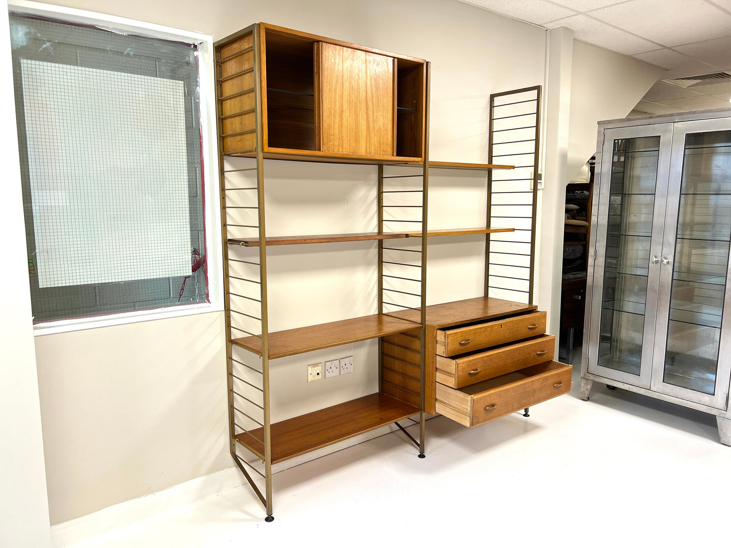 Ladderax, Mid Century Modular Shelving System