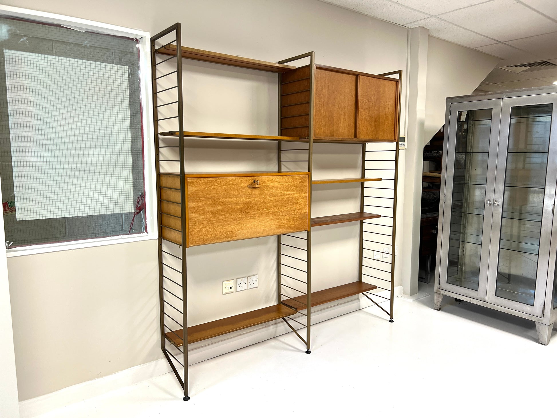 Ladderax, Mid Century Modular Shelving System