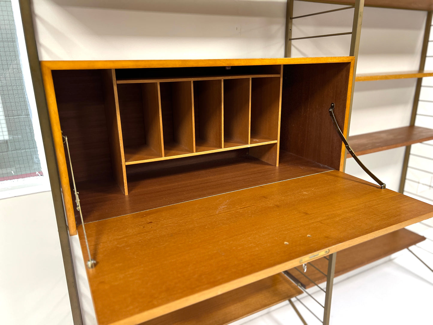 Ladderax, Mid Century Modular Shelving System