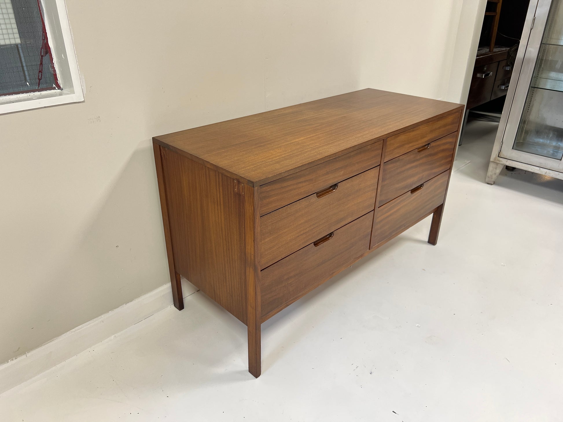 Richard Hornby, Mid Century Chest of Drawers