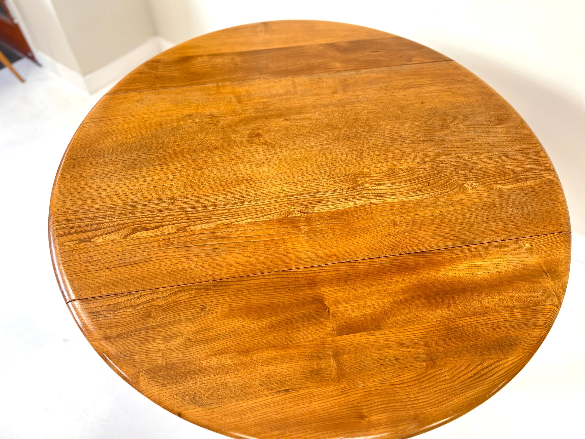 Ercol Model 384, Mid-Century Drop-Leaf Dining Table