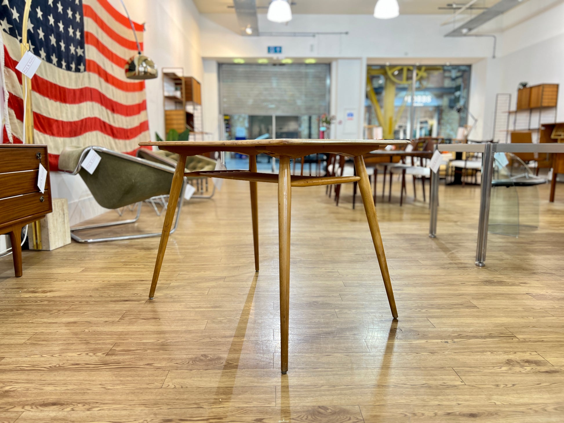 Ercol 393, Vintage Elm Breakfast Table