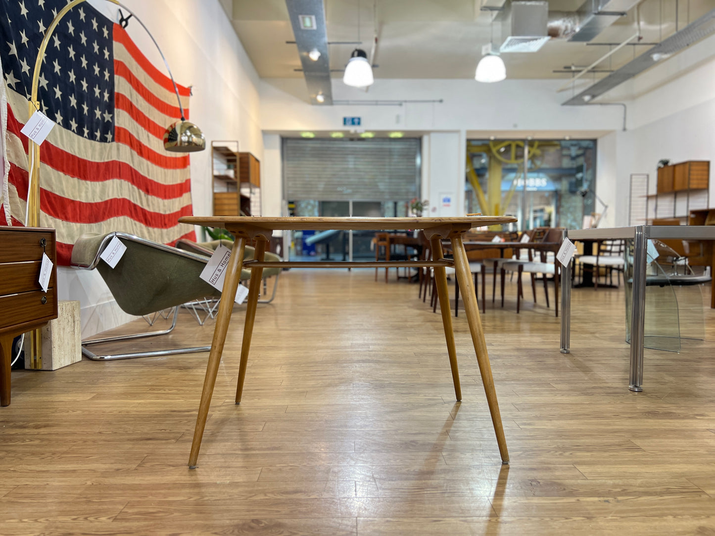 Ercol 393, Vintage Elm Breakfast Table