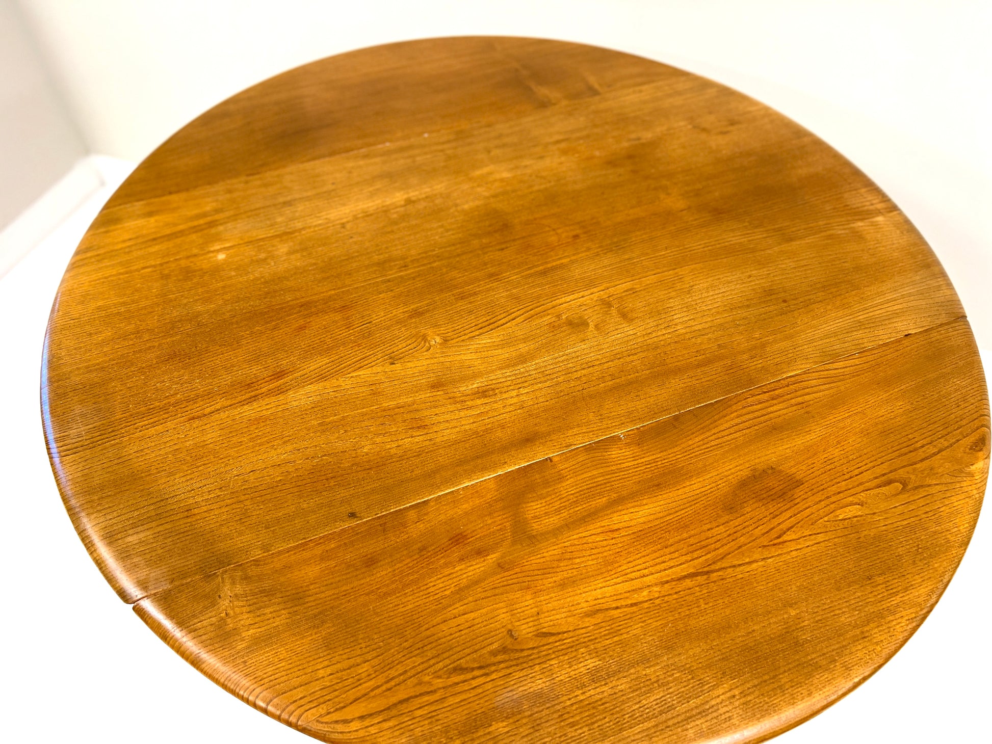 Ercol Model 384, Mid-Century Drop-Leaf Dining Table