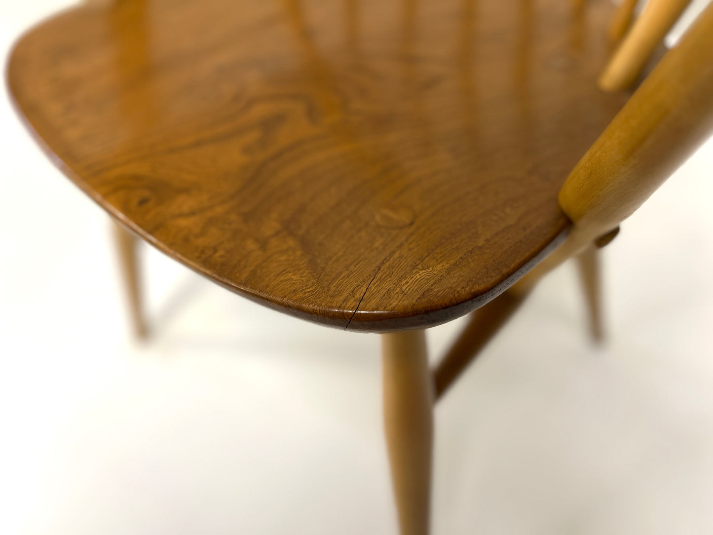 Ercol 370A, Elm Carver Dining Chair