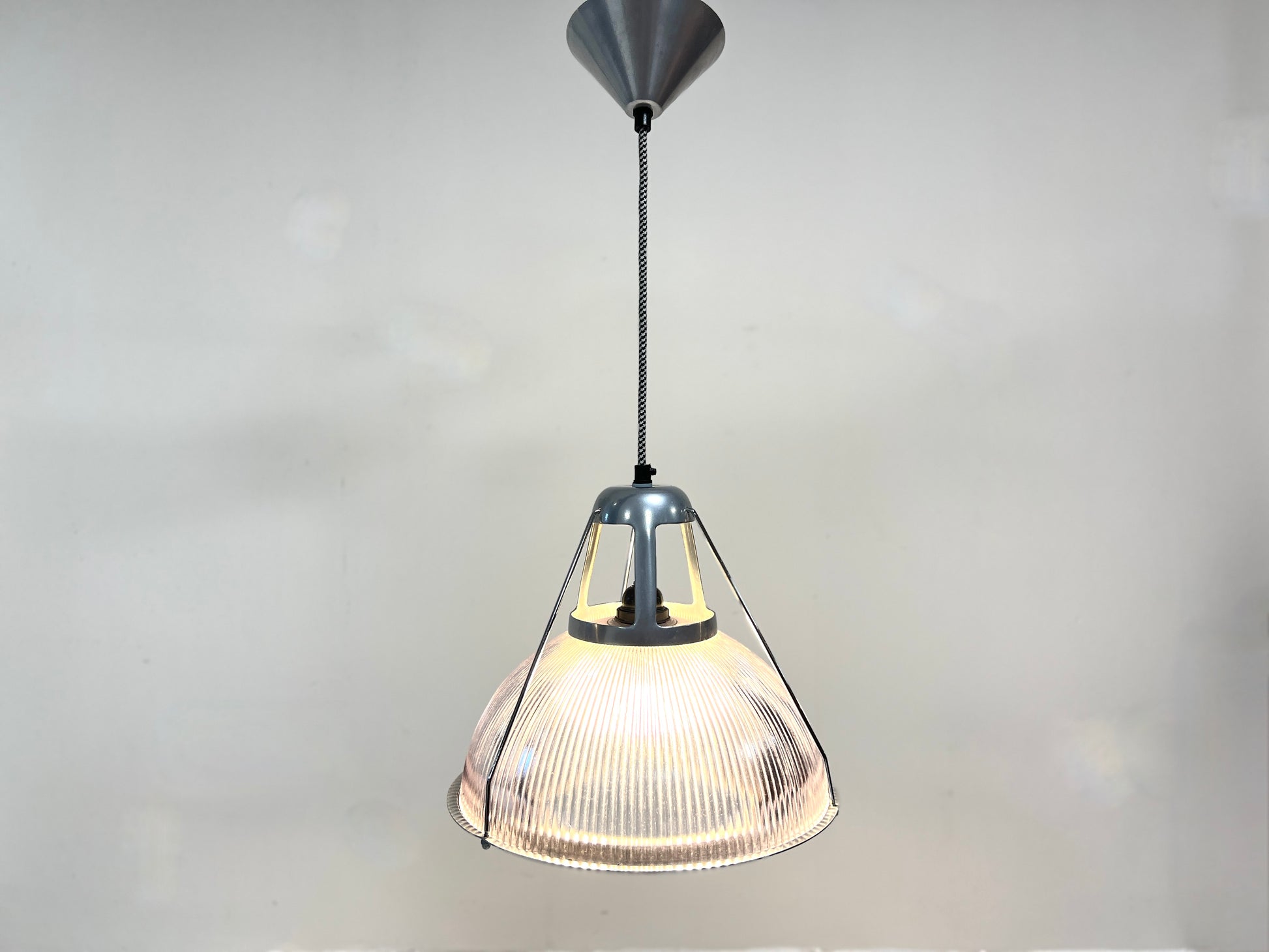 BTC ‘Phane’, Glass Pendant Light