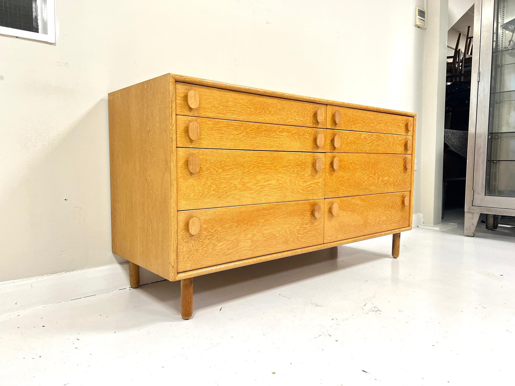 Meredew, Vintage Oak Chest of Drawers