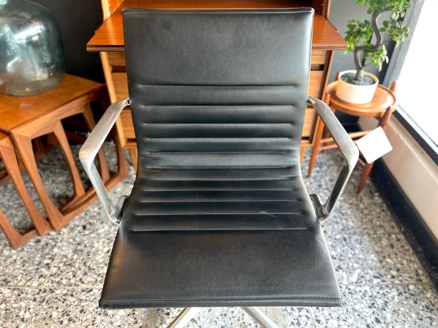 Eames EA108 office chair front seat detail