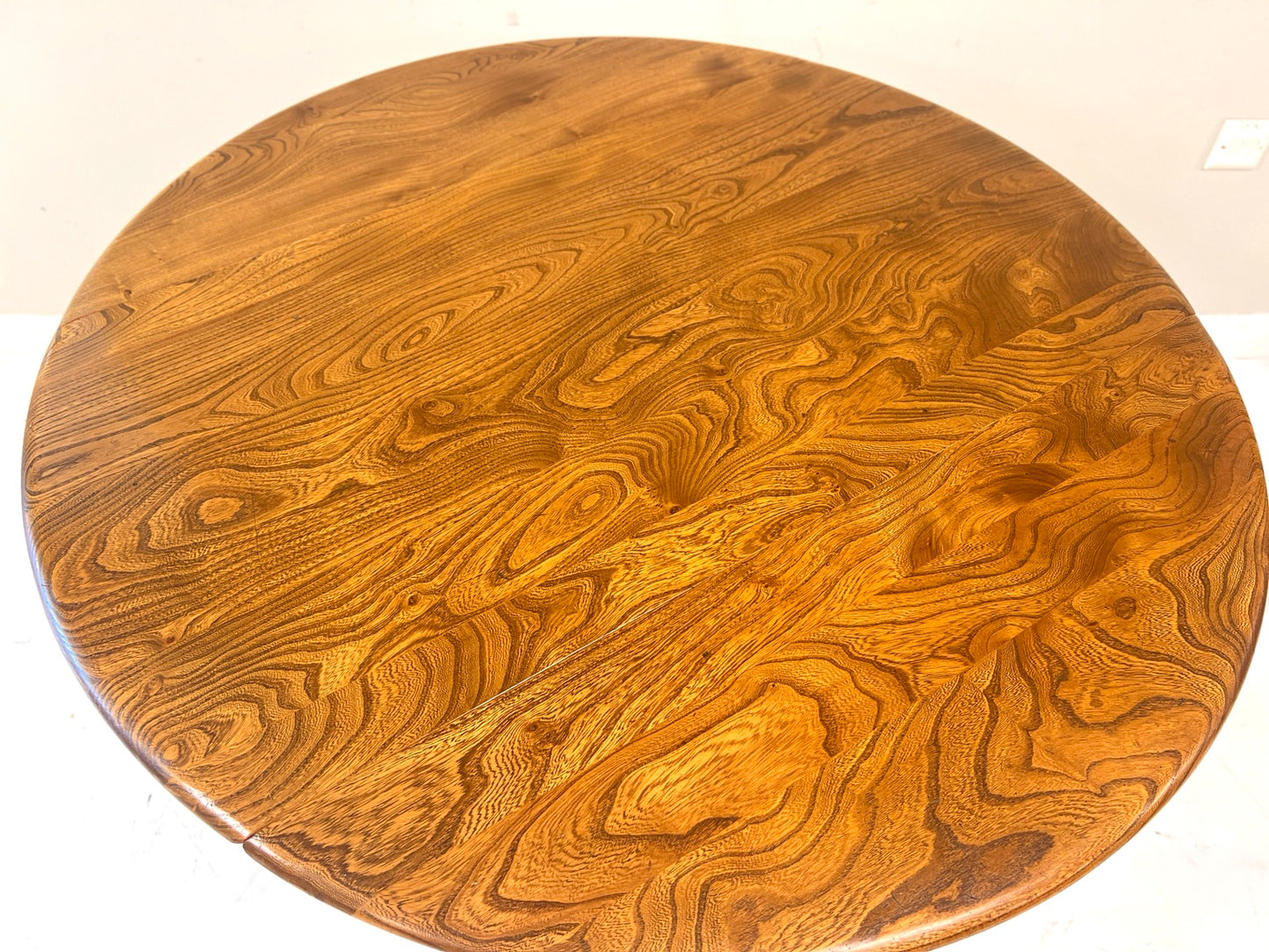 Ercol 384 Drop Leaf Dining Table