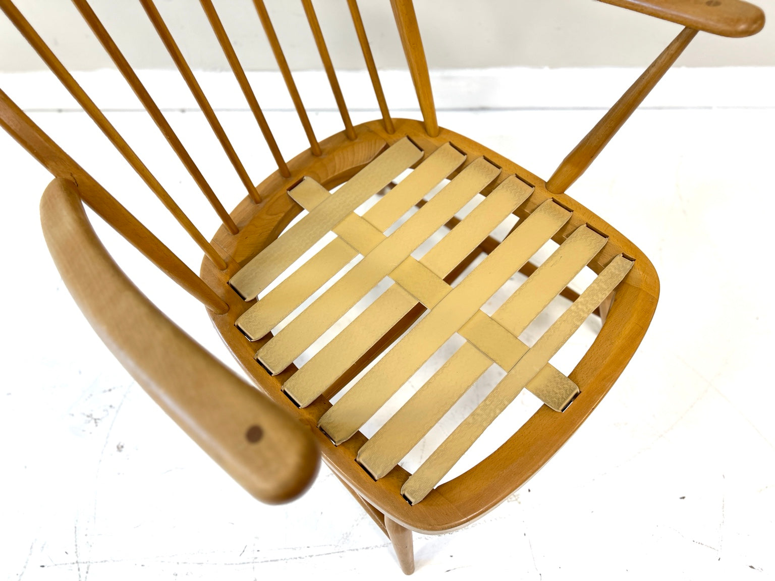 Ercol 334 Easy Armchair support webbing