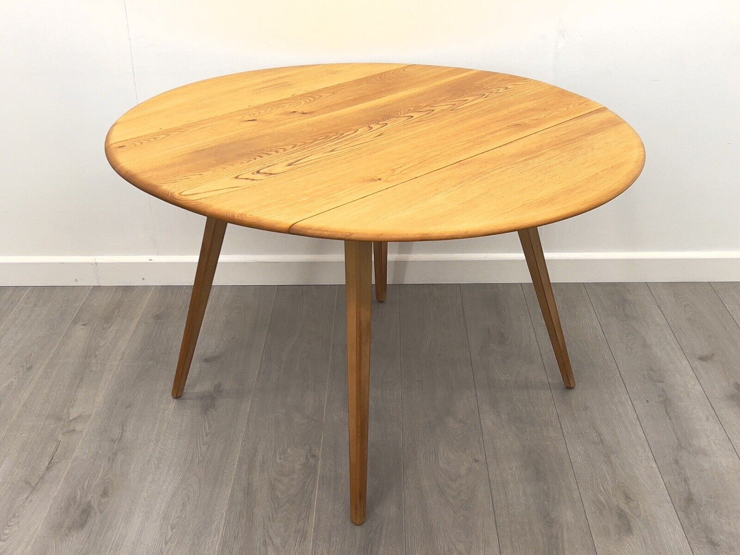 Ercol Model 384, Mid Century Drop Leaf Oval Dining Table