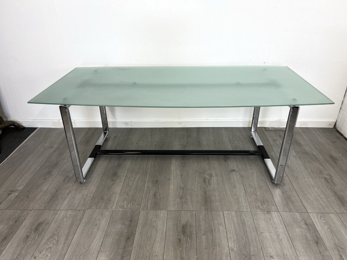 Pieff Epee, 6 Seater Dining Table