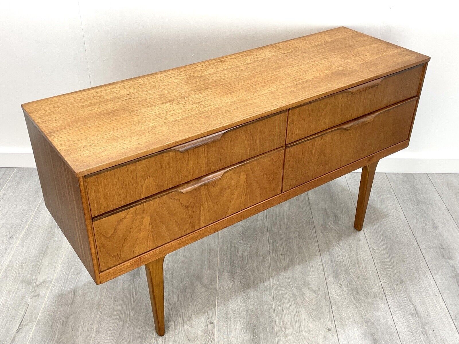 Austinsuite, Vintage Chest of 4 Drawers / Short Sideboard