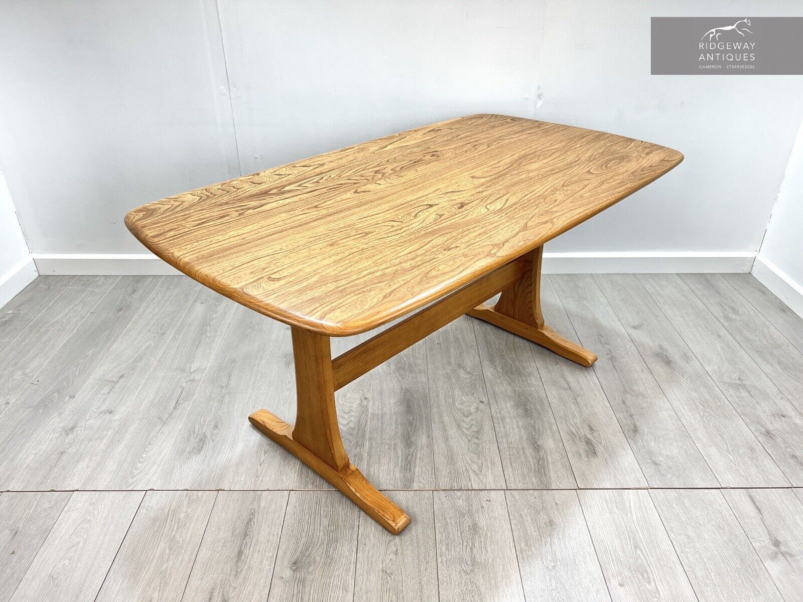 Ercol Model 822, Mid Century Elm Plank Dining Table