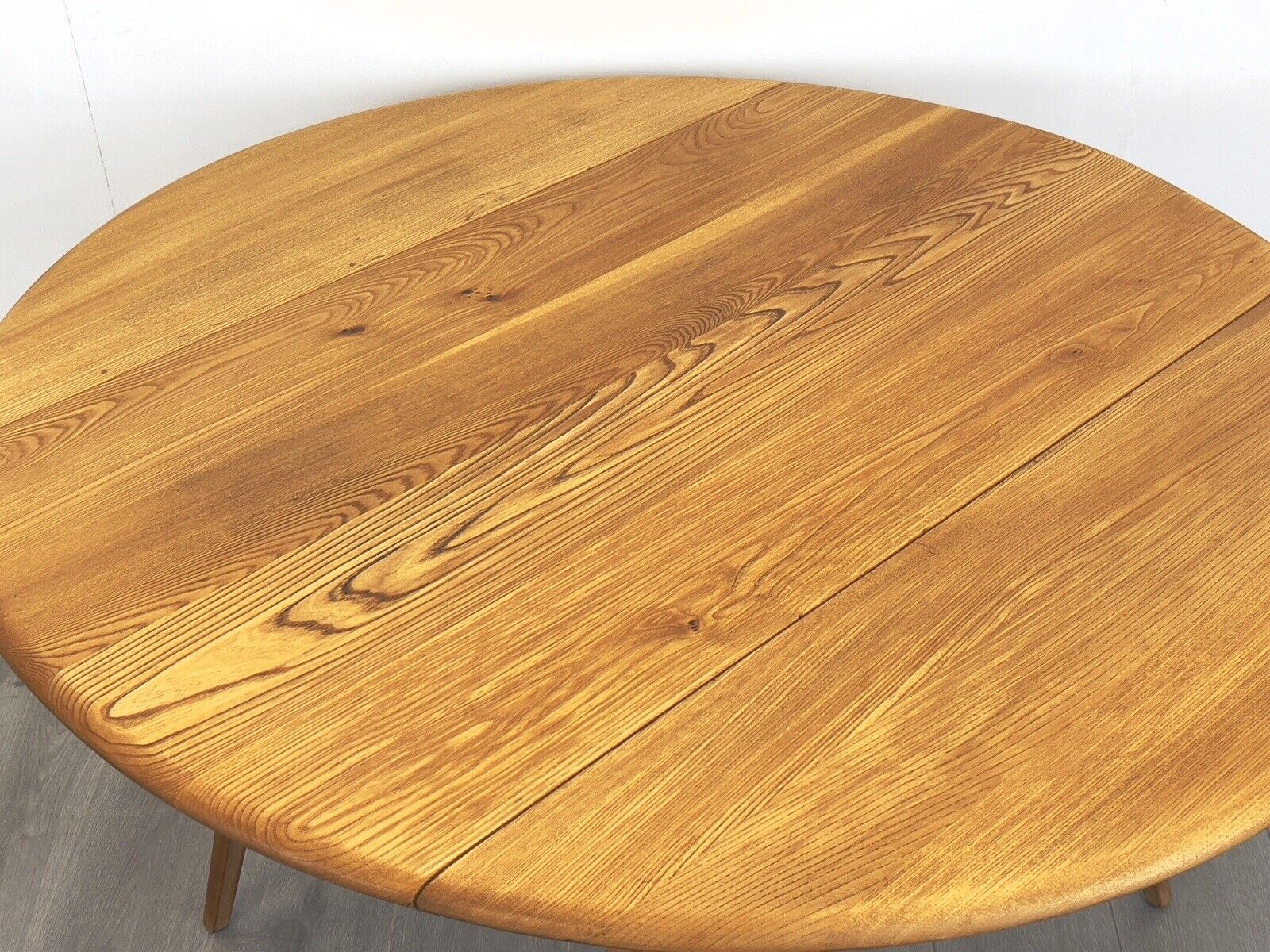 Ercol Model 384, Mid Century Drop Leaf Oval Dining Table