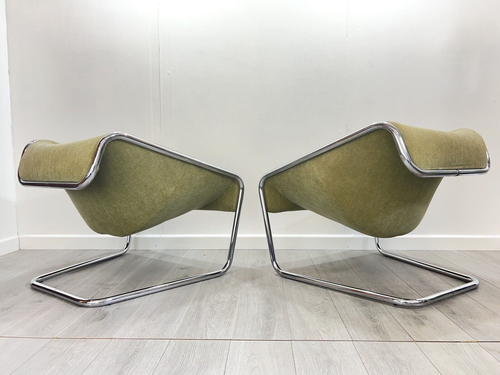 Pair of Boxer Lounge Chairs By Kwok Hoi Chan for Steiner