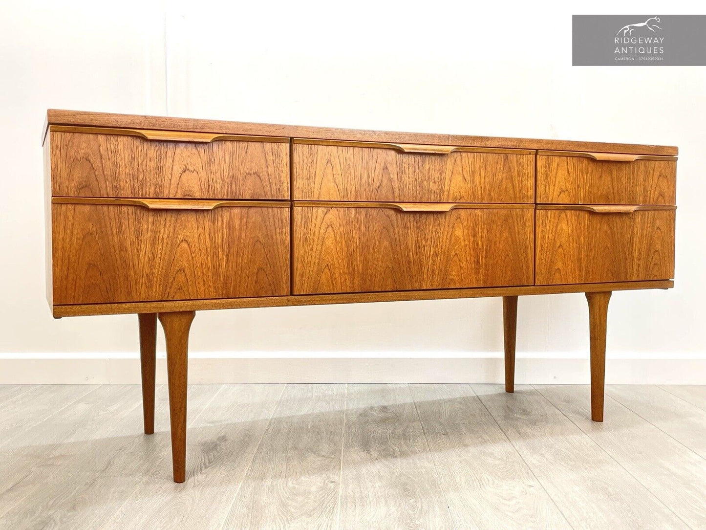 Austinsuite, Vintage Chest of 6 Drawers / Short Sideboard