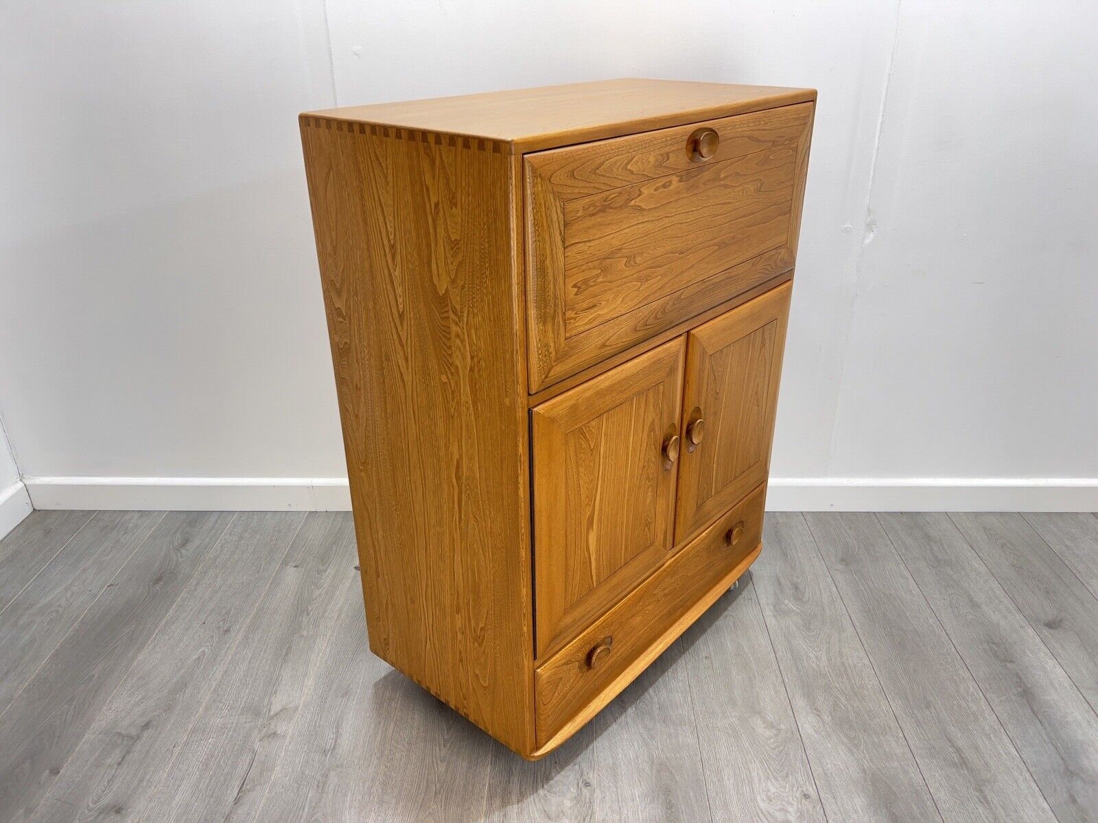 Ercol Model 469, Mid Century Elm Bureau from the Windsor Range