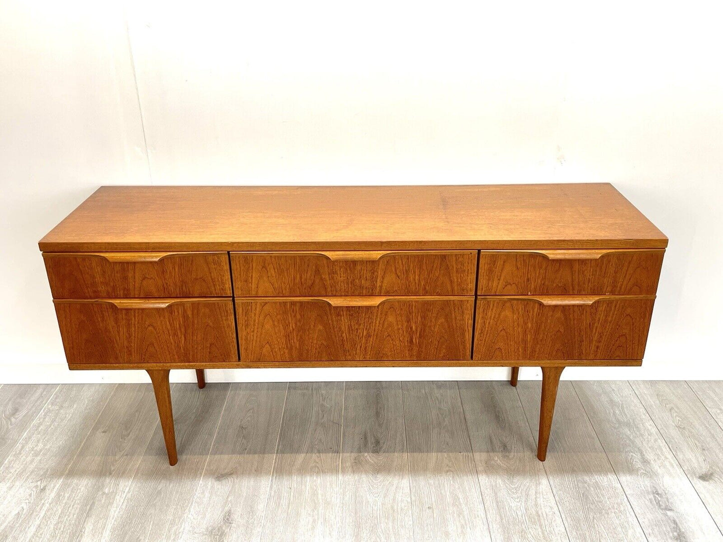 Austinsuite, Vintage Chest of 6 Drawers / Short Sideboard