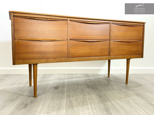 Austinsuite, MCM Long Chest of Drawers / Sideboard