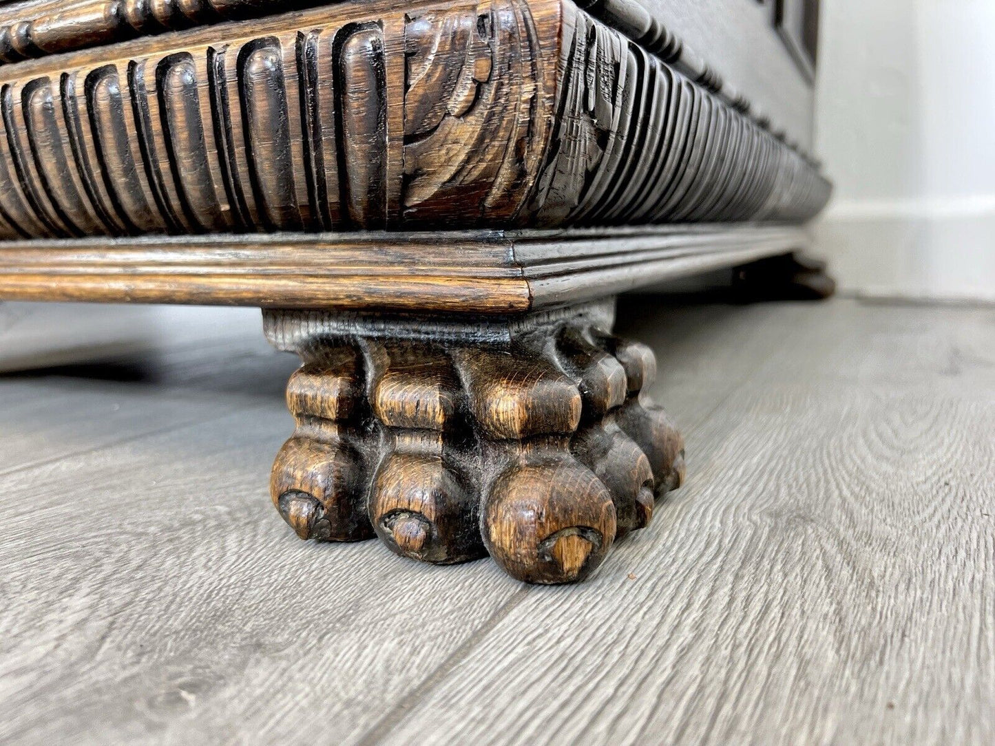 19th Century, Carved Oak Double Pedestal Desk