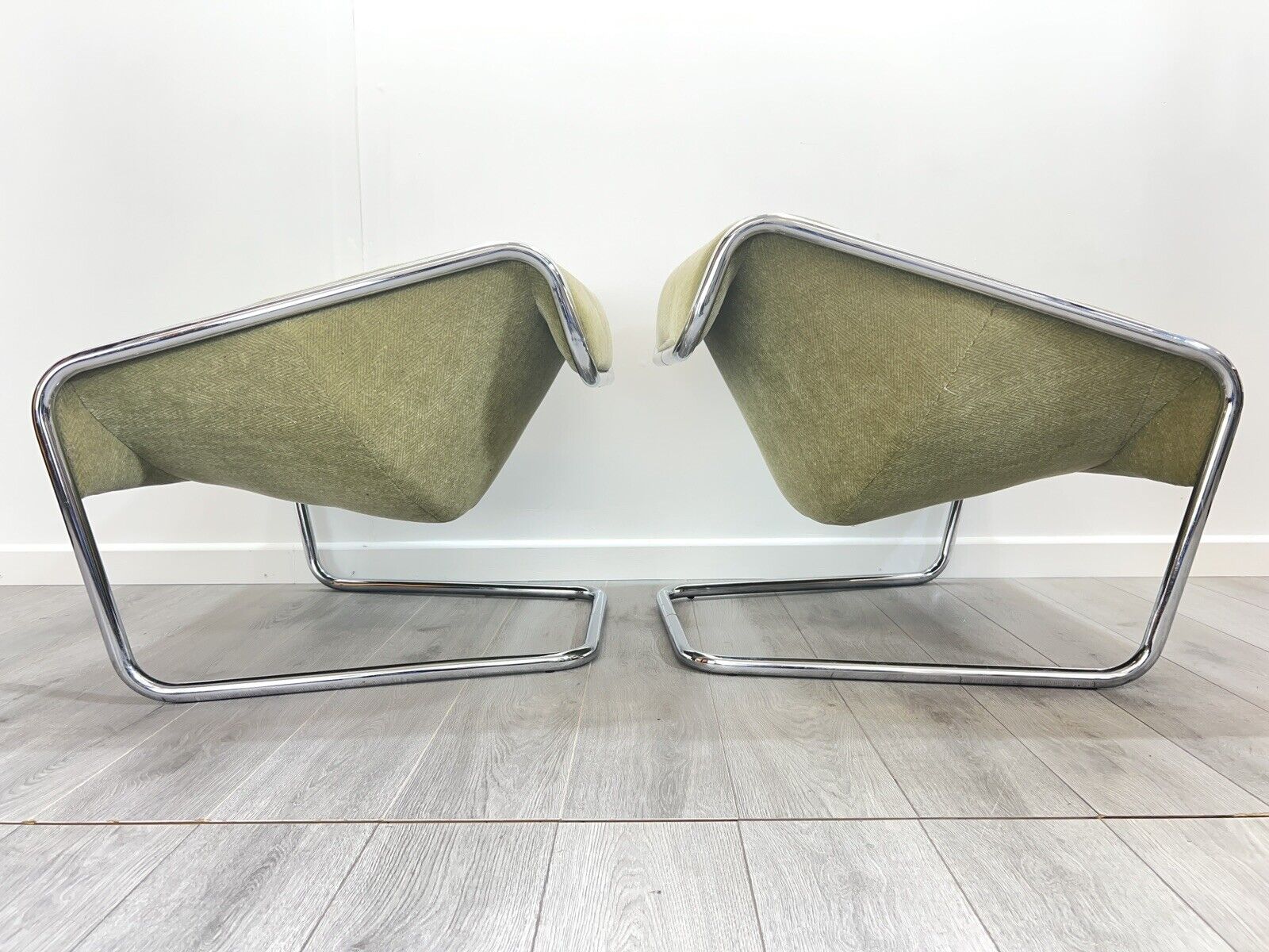 Pair of Boxer Lounge Chairs By Kwok Hoi Chan for Steiner