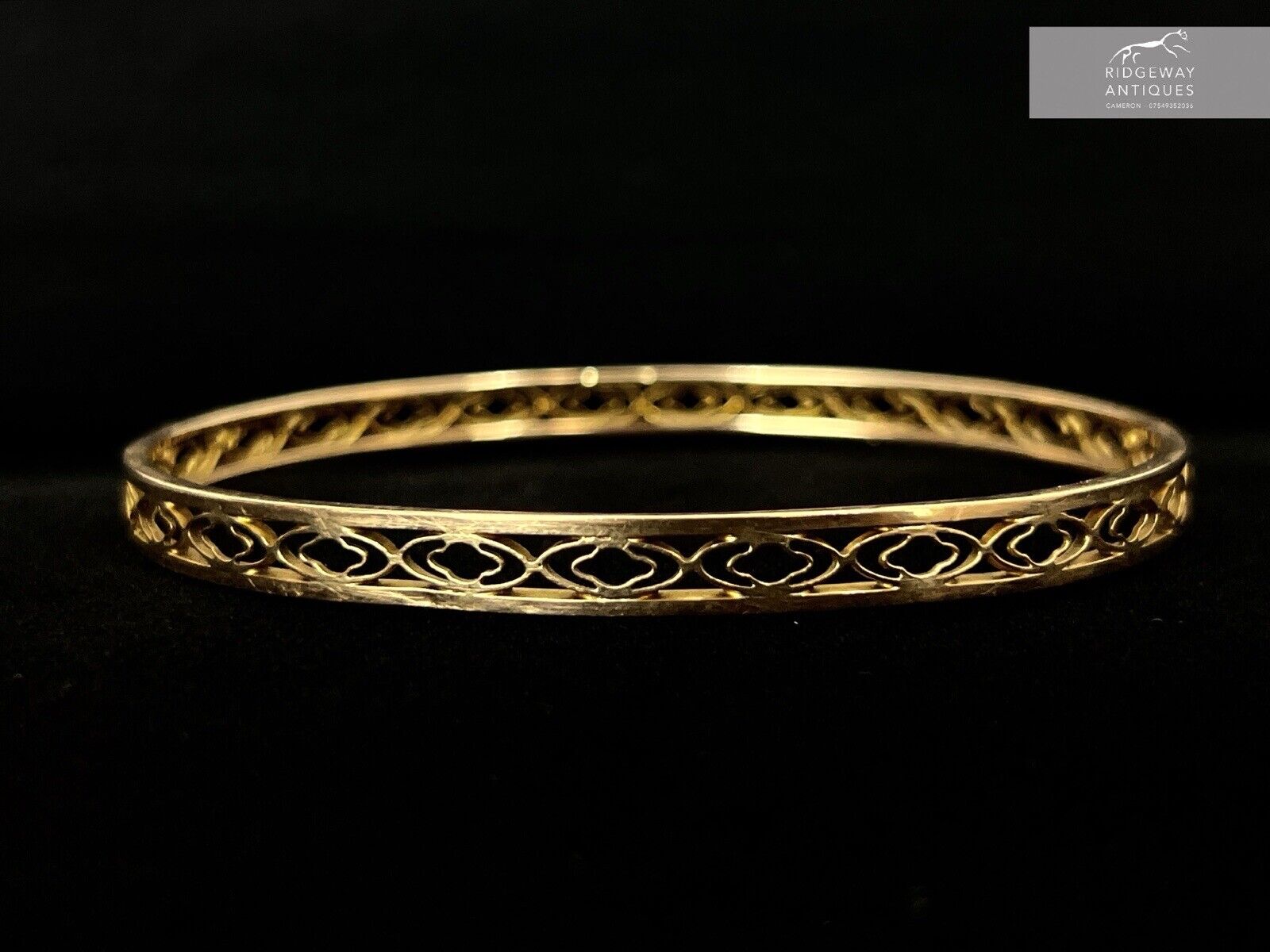 9ct Yellow Gold Slave Bracelet / Bangle, 10.0g and 82mm Diameter