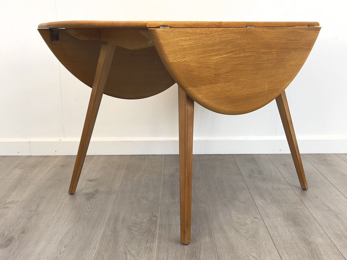 Ercol Model 384, Mid Century Drop Leaf Oval Dining Table