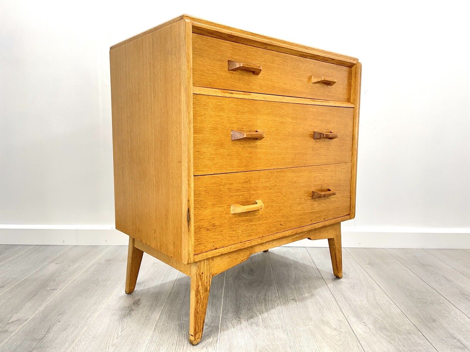 E Gomme / G Plan Brandon, Vintage Oak 3 Drawer Chest of Drawers