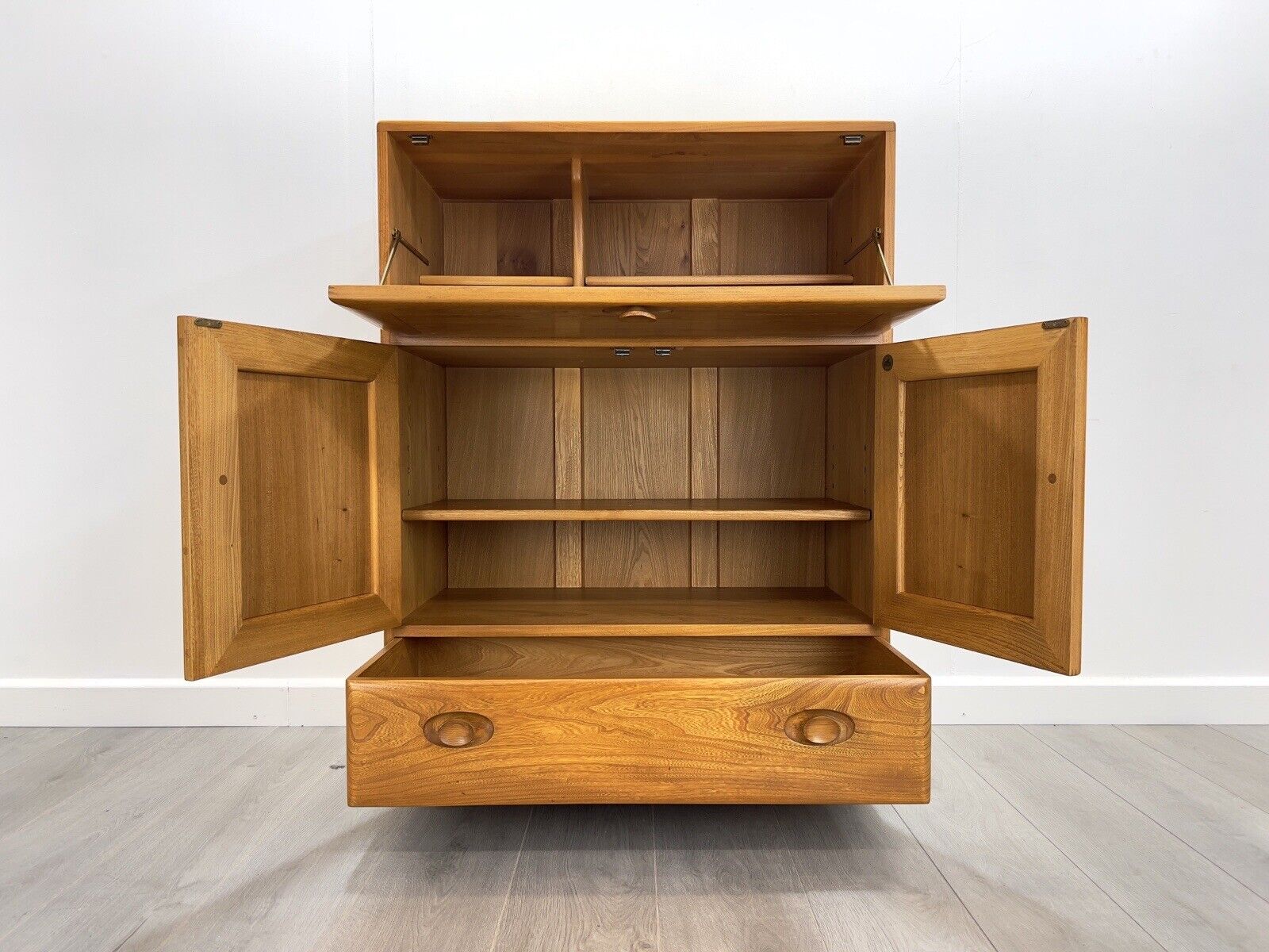 Ercol Model 469, Mid Century Elm Bureau from the Windsor Range