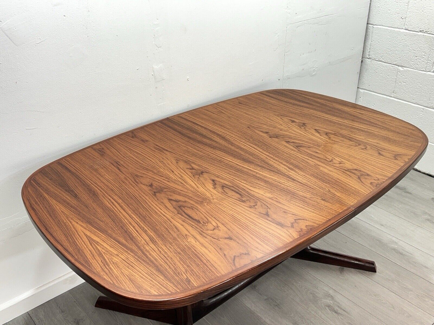 Gudme Møbelfabrik, Vintage Danish Rosewood Extending Dining Table