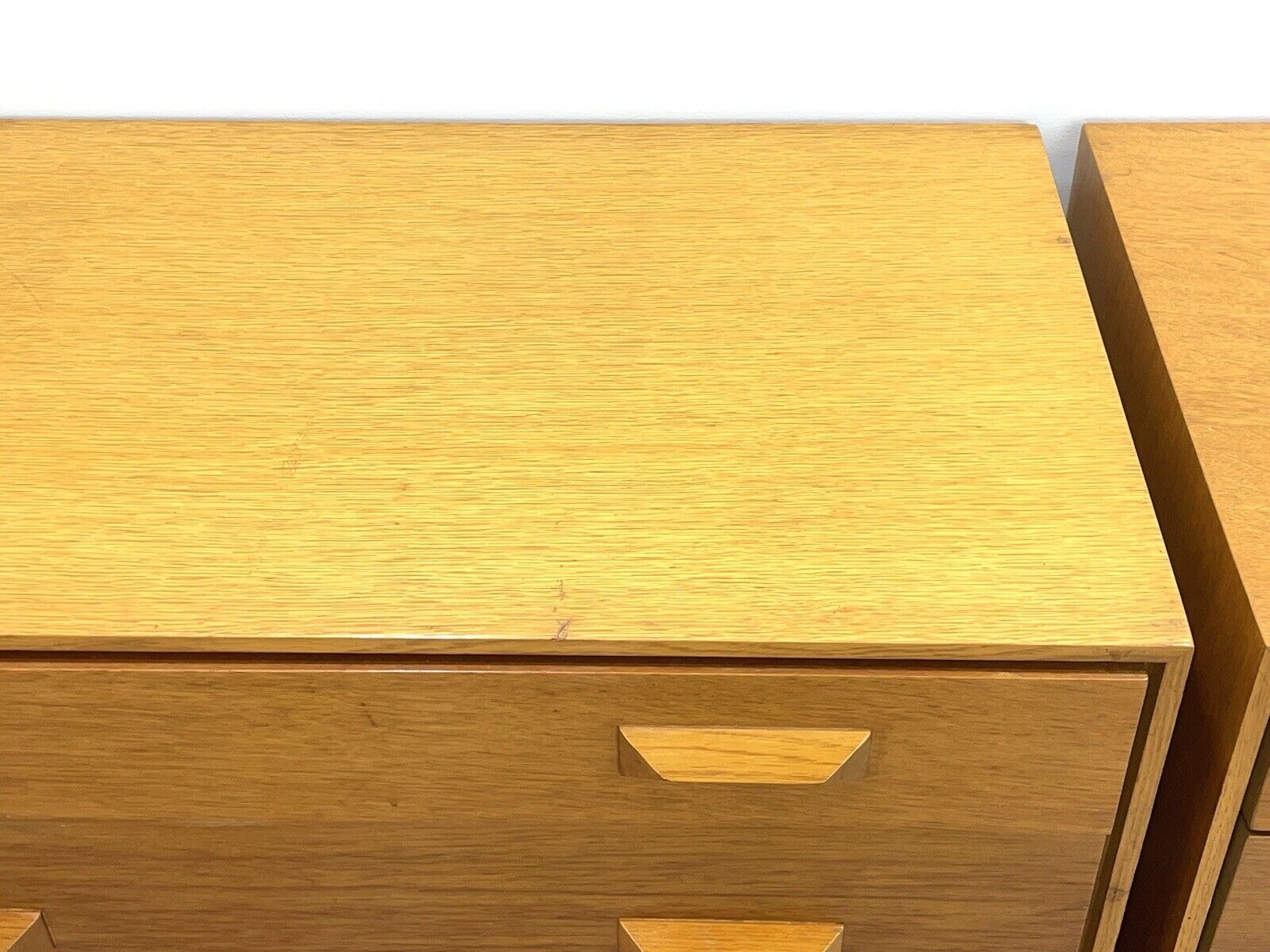 Pair of Stag Concord, 6 Drawer Oak Chest of Drawers Upon Hairpin Legs