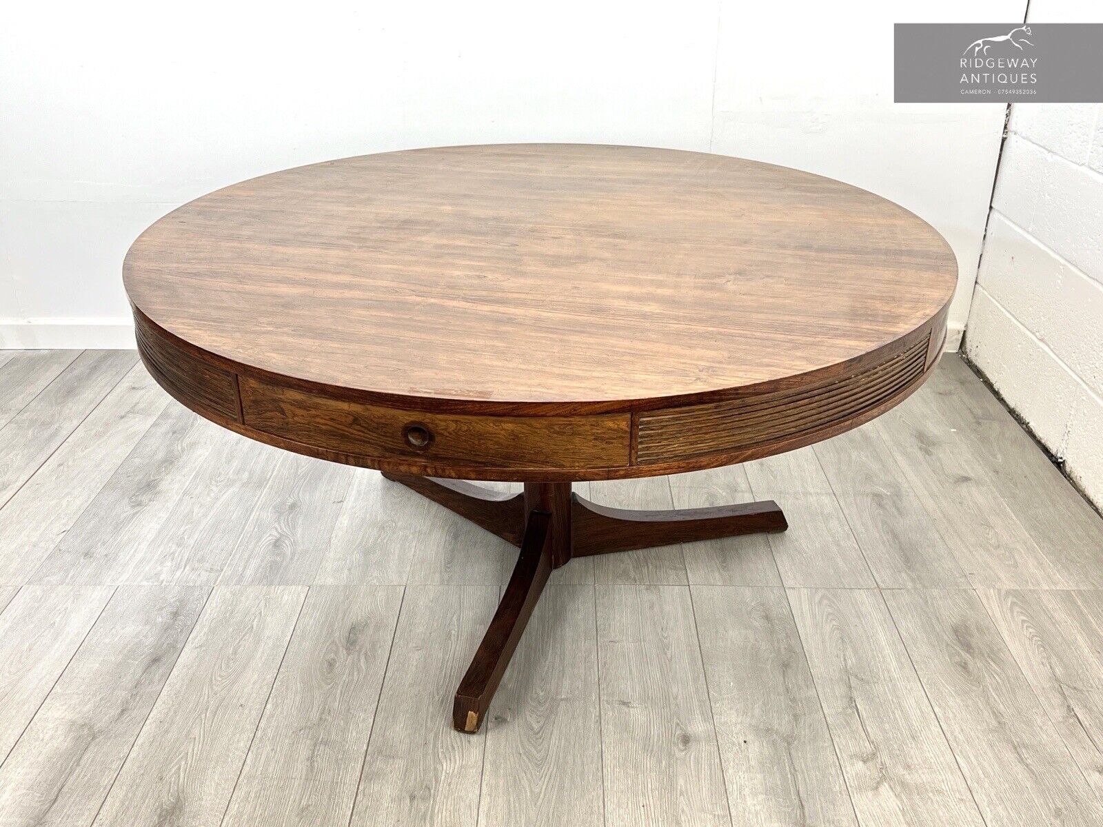 Robert Heritage for Archie Shine, Mid Century Rosewood Drum Dining Table