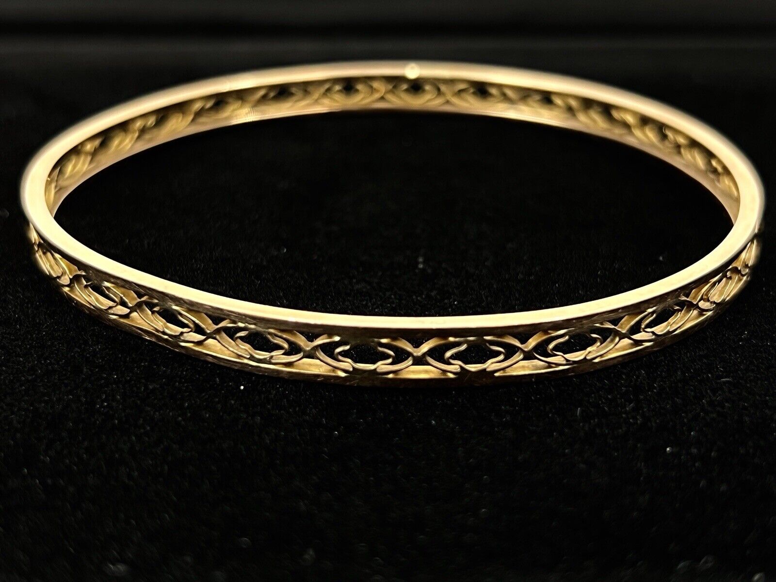 9ct Yellow Gold Slave Bracelet / Bangle, 10.0g and 82mm Diameter