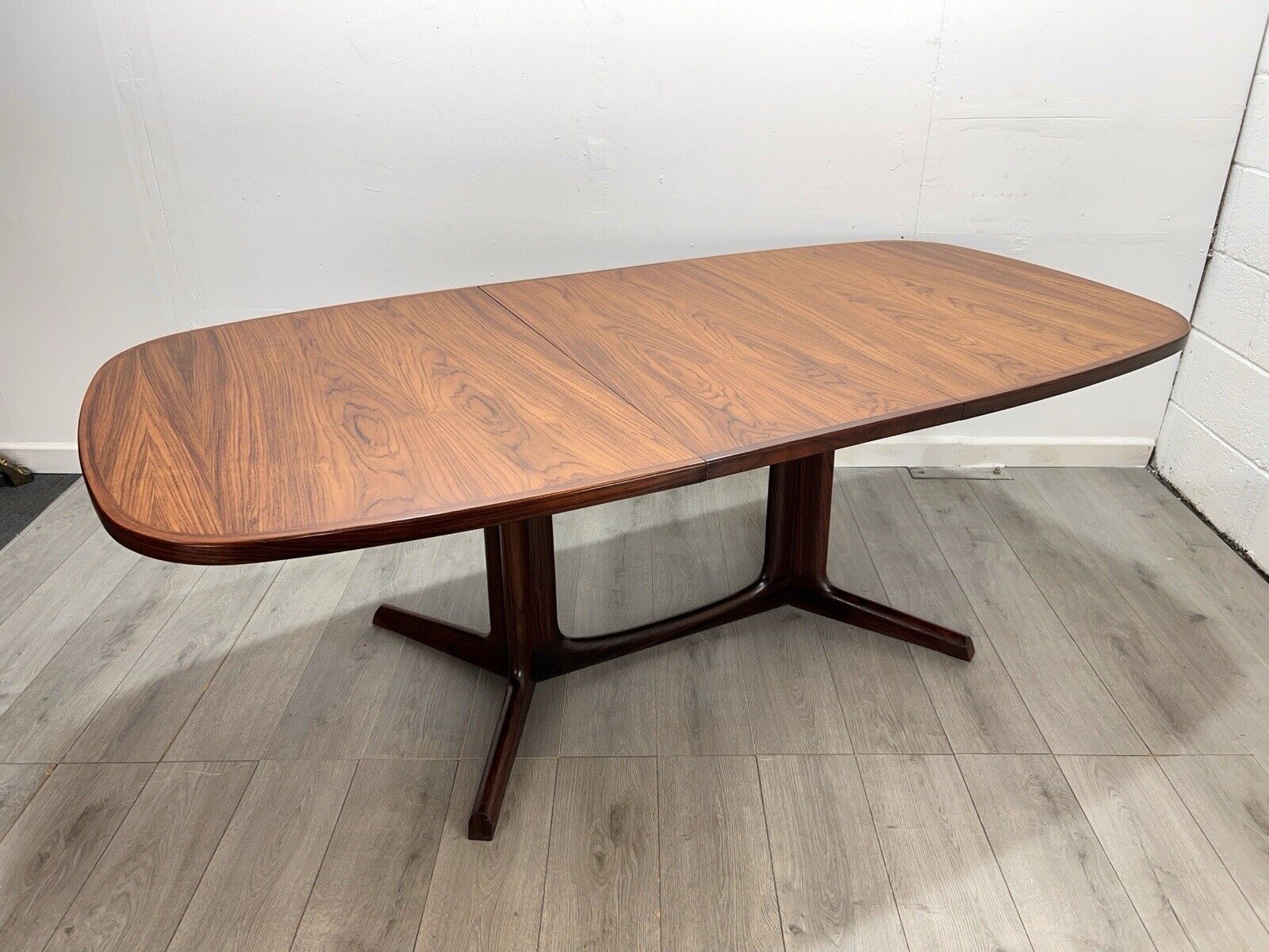 Gudme Møbelfabrik, Vintage Danish Rosewood Extending Dining Table