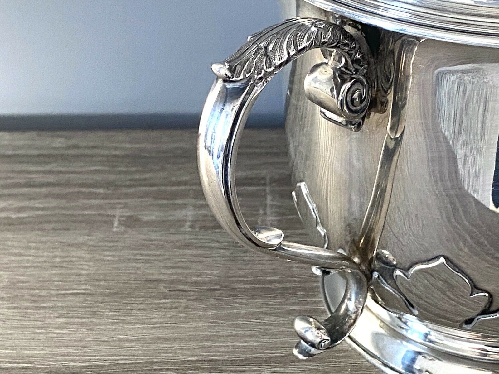 George V Silver Lidded Porringer By C. S. Harris & Sons Ltd., London 1927 - 870g