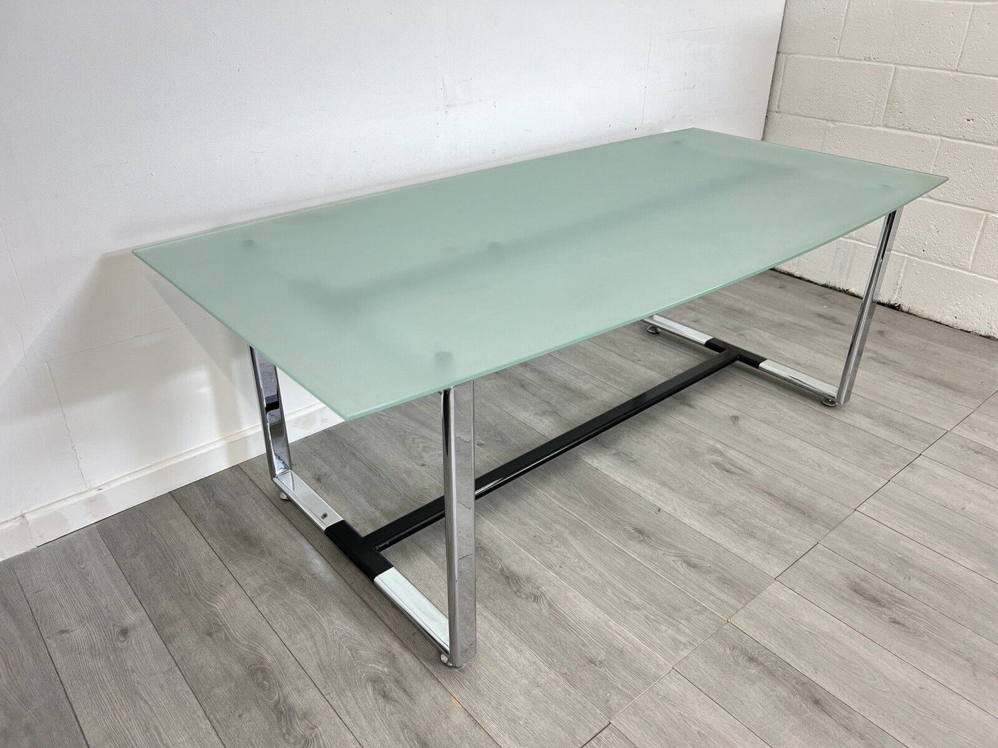 Pieff Epee, 6 Seater Dining Table