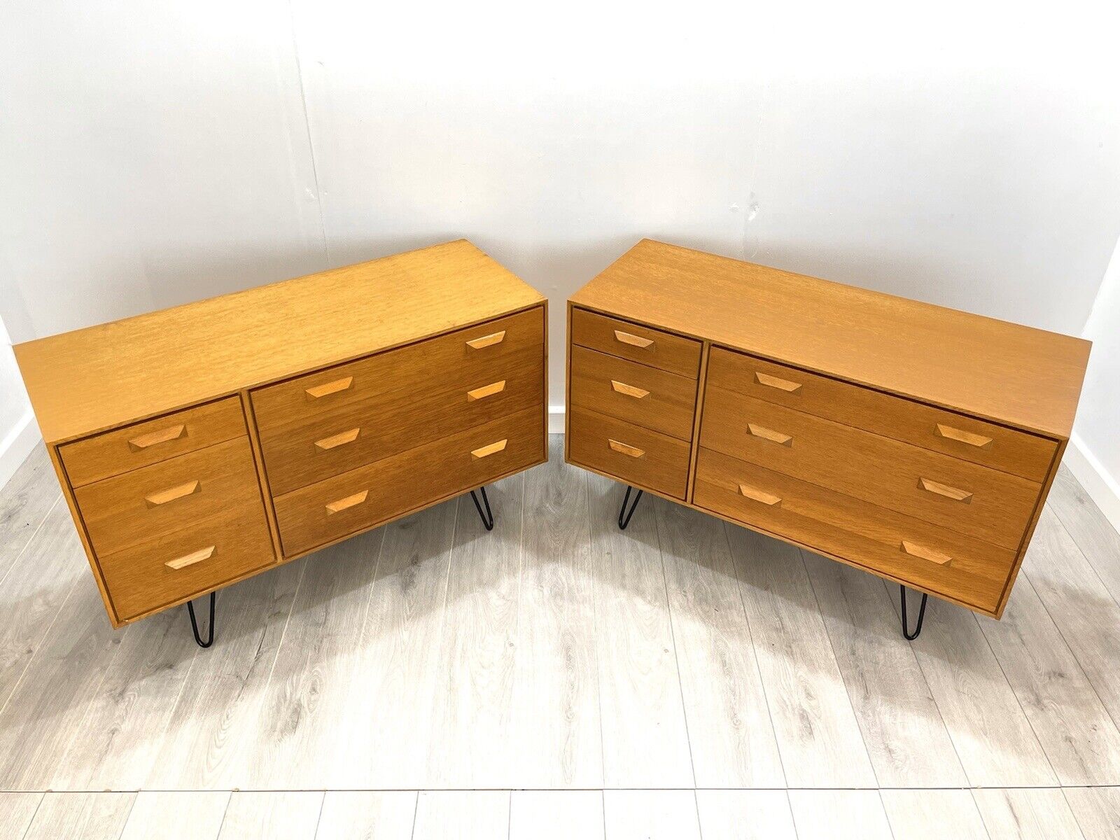 Pair of Stag Concord, 6 Drawer Oak Chest of Drawers Upon Hairpin Legs