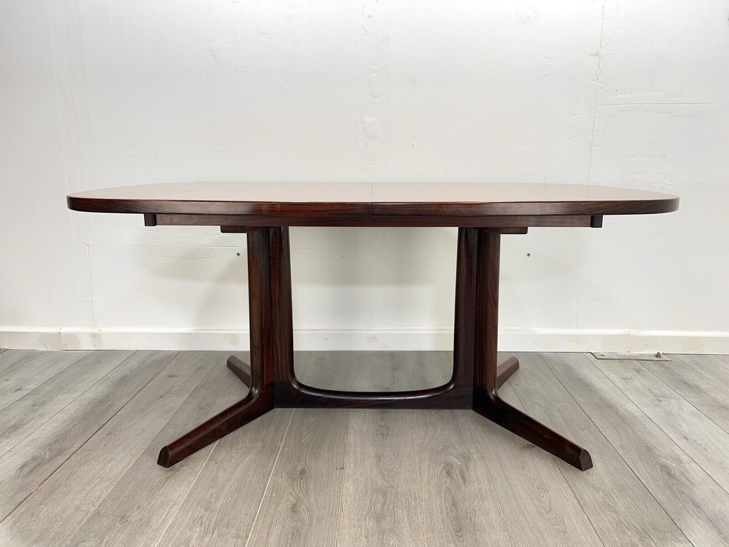 Gudme Møbelfabrik, Vintage Danish Rosewood Extending Dining Table