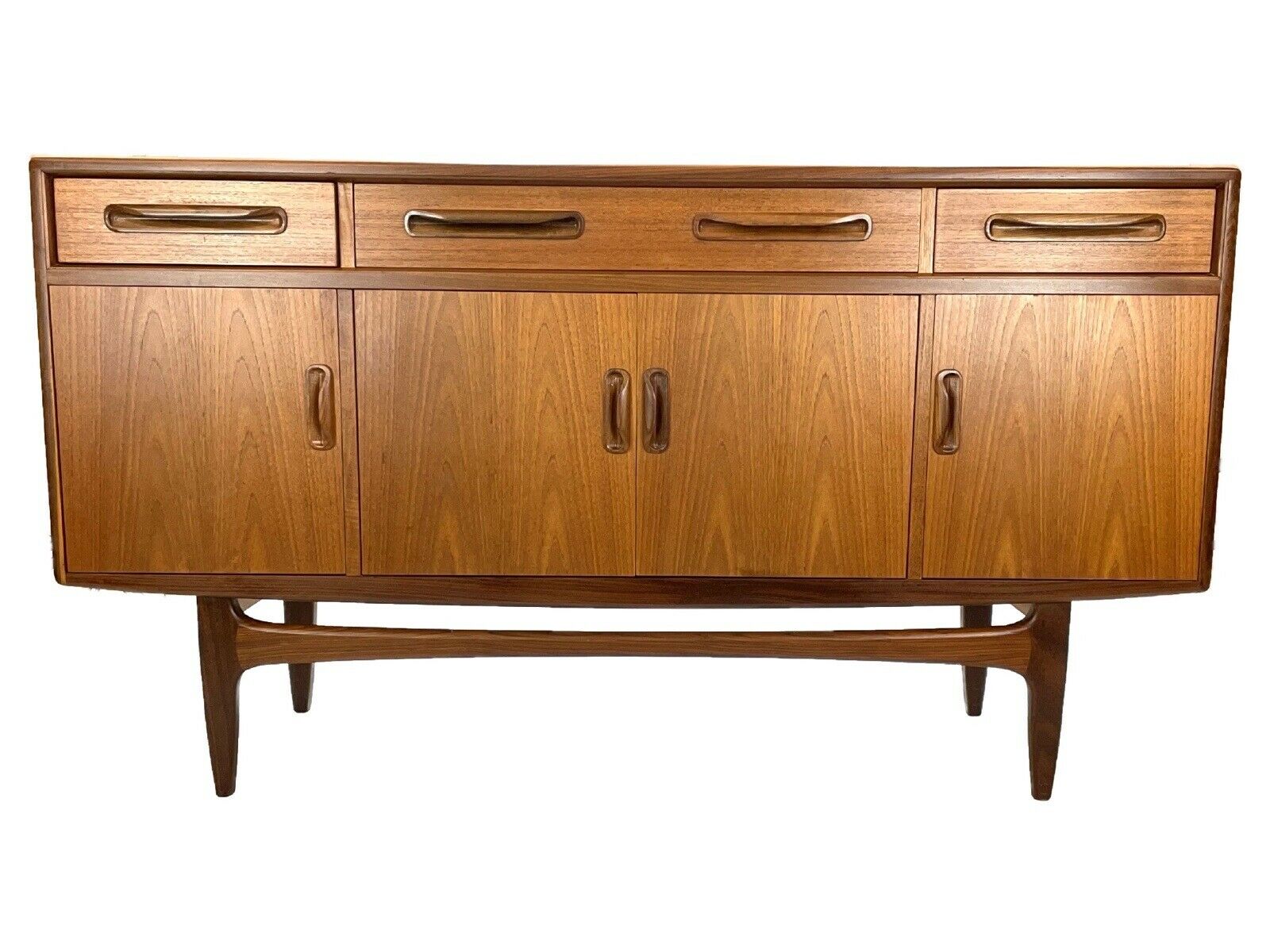 Additional view of the Vintage G Plan Fresco small sideboard (2)